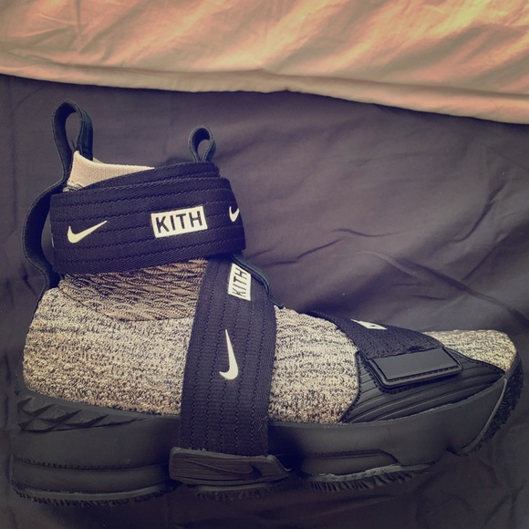 Lebron 15 kith - Picture 1 of 5